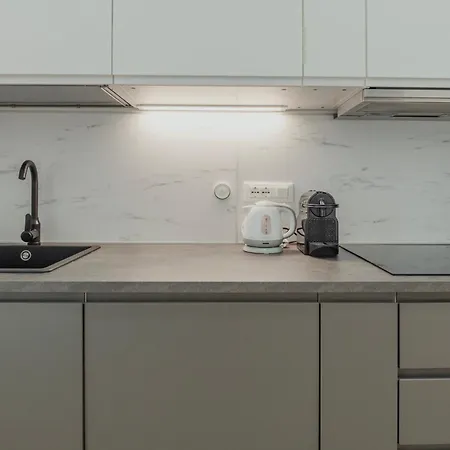 Rofesi * Τεργέστη